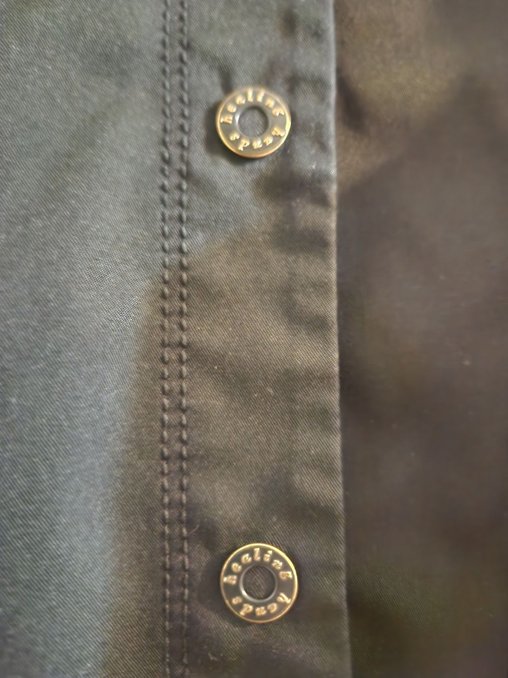 Healing Hands Works- Scrub Jacket w/ Button Snaps. Black Medium - Picture 3 of 9